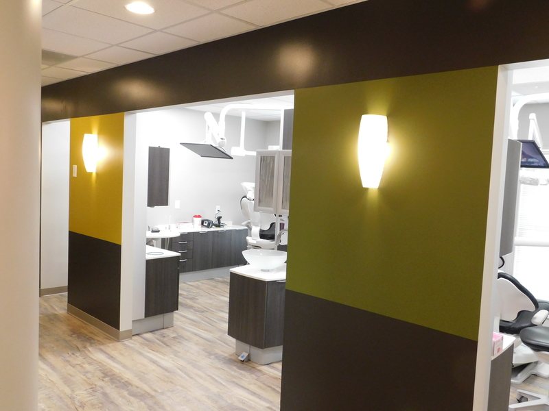 Jeffrey Ryu DMD Hallway